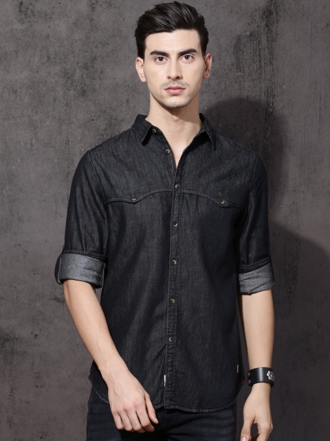 

Roadster Men Black Regular Fit Solid Casual Shirt