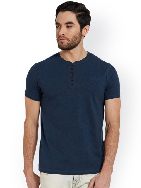 

SPYKAR Men Blue Solid Round Neck T-shirt