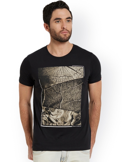 

SPYKAR Men Black Printed Round Neck T-shirt