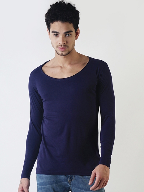 

Blue Saint Men Navy Blue Solid Slim Fit Boat Neck T-shirt