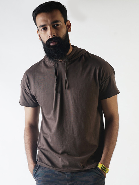 

Blue Saint Men Brown Solid Hood Slim Fit T-shirt