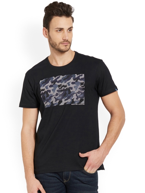 

SPYKAR Men Black Printed Round Neck T-shirt