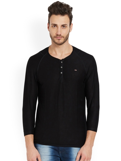 

SPYKAR Men Black Solid Henley Neck T-shirt
