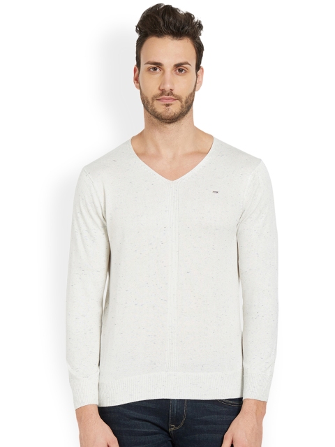 

SPYKAR Men Off-White Solid V-Neck T-shirt