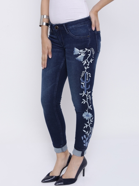 

Tokyo Talkies Women Blue Slim Fit Mid-Rise Clean Look Stretchable Jeans