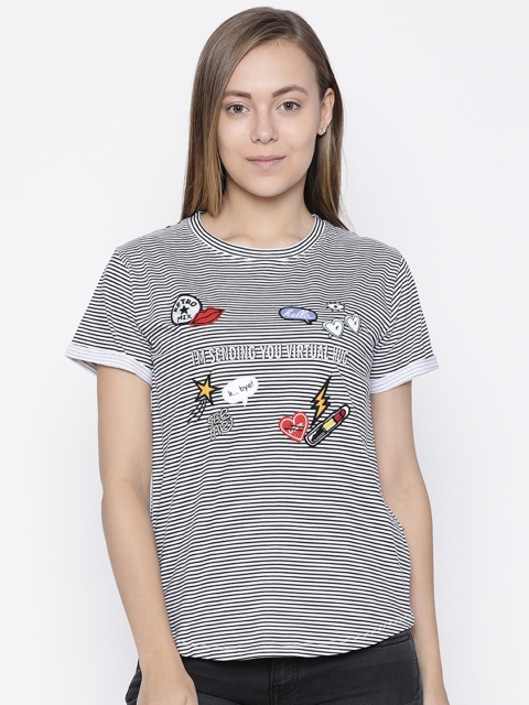 

Pepe Jeans Women White Printed Round Neck Pure Cotton T-shirt