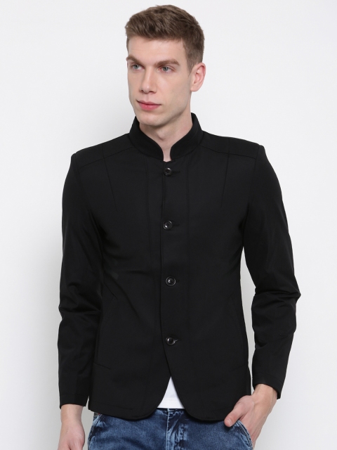 

Fort Collins Men Black Solid Tailored Jacket