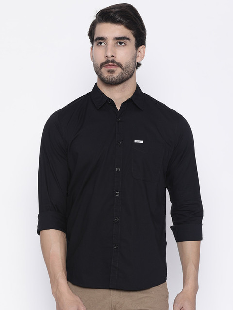 

Pepe Jeans Men Black Semi Solid Casual Shirt