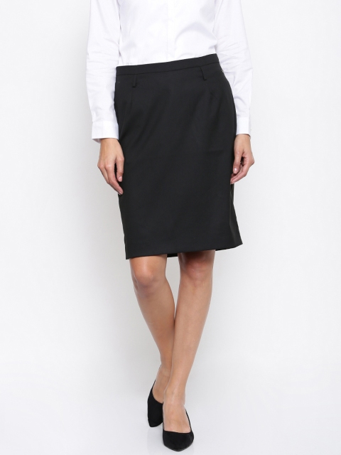 

Park Avenue Woman Black A-Line Skirt