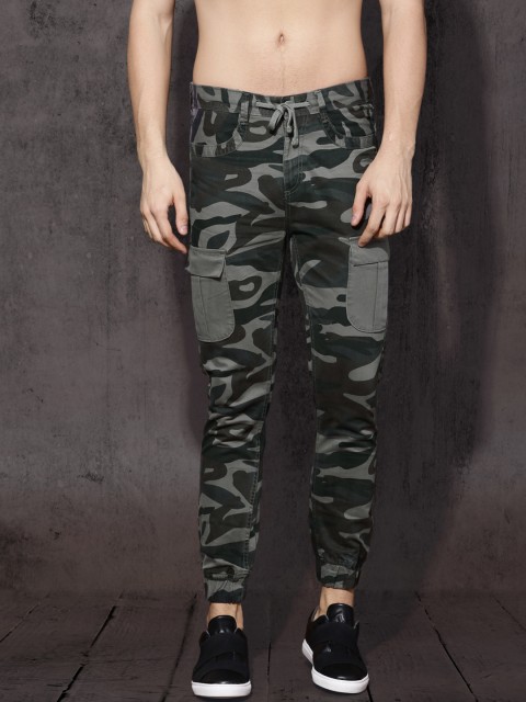 

Roadster Men Charcoal Slim Fit Printed Joggers