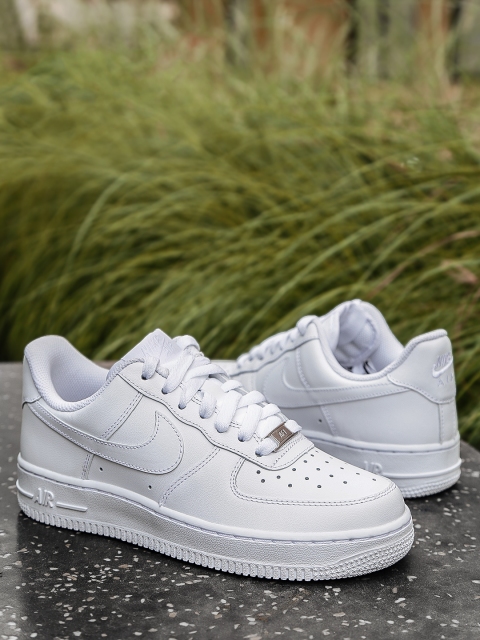 

TENIS WMNS AIR FORCE 1 '07, White