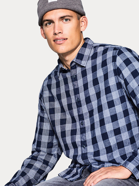 

ESPRIT Men Navy & Grey Checked Casual Shirt, Navy blue