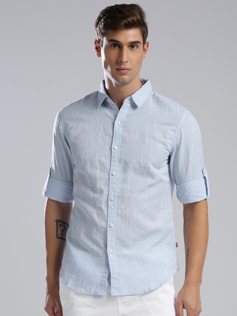 

Levis Men Blue Slim Fit Printed Casual Shirt