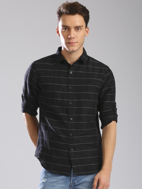 

Levis Men Black Slim Fit Striped Casual Shirt