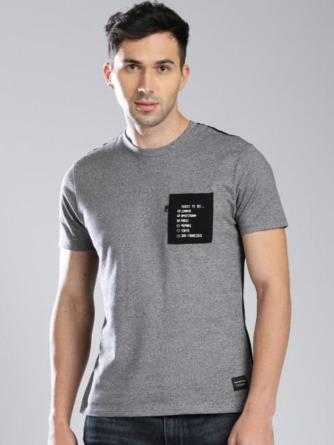 

Levis Men Grey Self Design Round Neck T-shirt