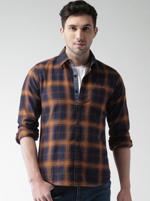 

Harvard Men Navy Blue & Mustard Regular Fit Checked Casual Shirt