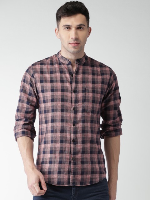 

Harvard Men Purple & Black Regular Fit Checked Casual Shirt