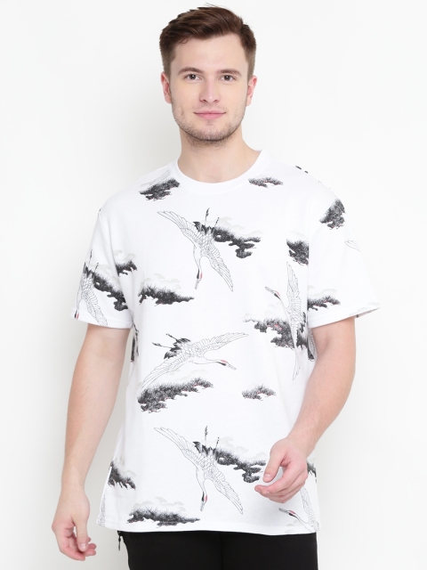 

FOREVER 21 Men White & Black Printed Round Neck T-shirt