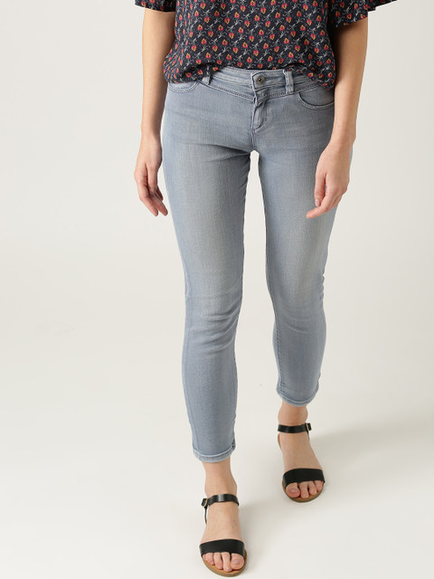 

ESPRIT Women Blue Regular Fit Mid-Rise Clean Look Cropped Stretchable Jeans