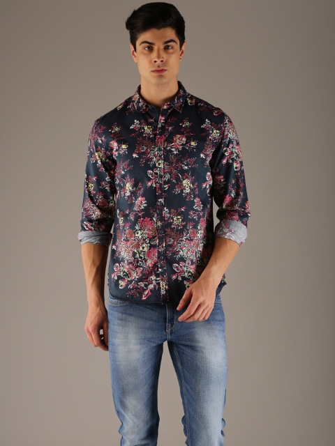 

Flying Machine Men Navy Blue & Pink Regular Fit Printed Casual Shirt