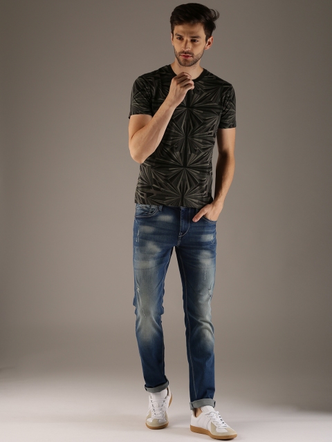 

Flying Machine Men Grey Printed Round Neck T-shirt