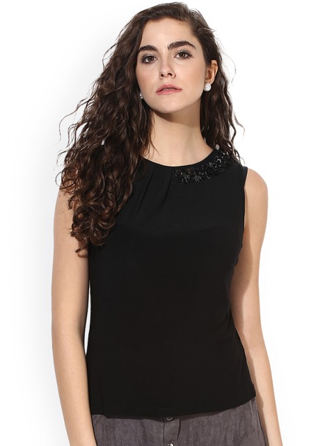 

Kazo Women Black Solid Fitted Top