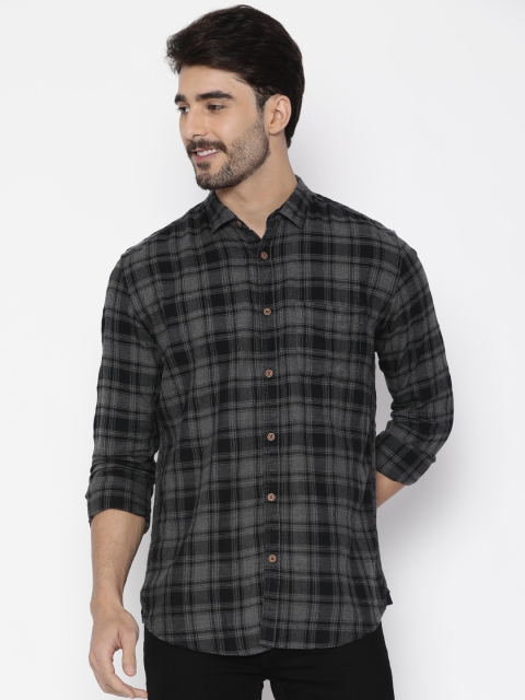 

Nature Casuals Men Charcoal & Black Slim Fit Checked Casual Shirt