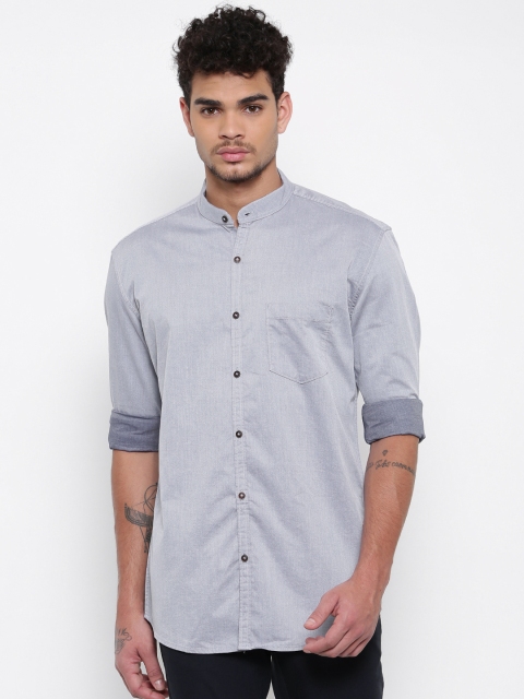 

British Club Men Blue Slim Fit Solid Casual Shirt