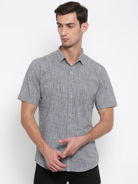 

British Club Men Black Slim Fit Checked Casual Shirt