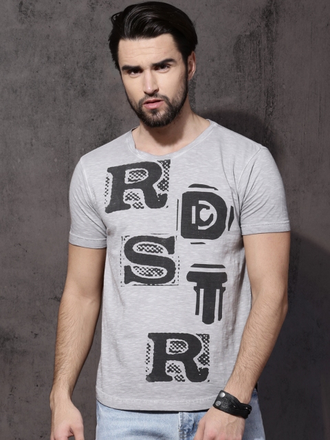 

Roadster Men Grey Printed Round Neck T-shirt