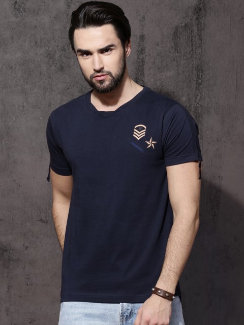 

Roadster Men Navy Blue Solid Round Neck T-shirt