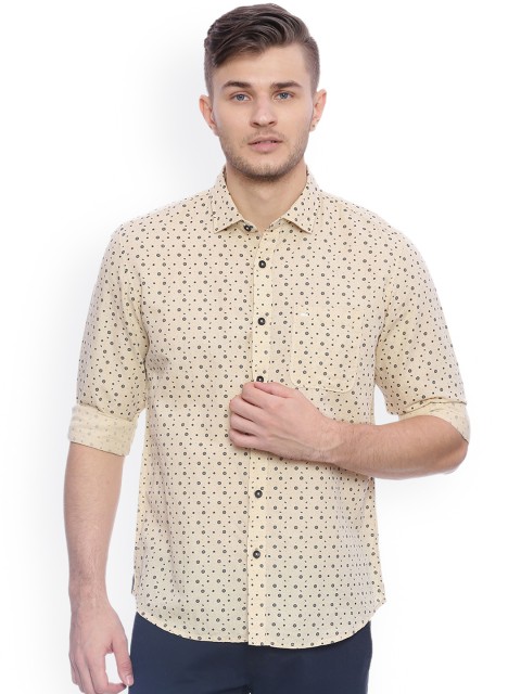 

Basics Men Beige & Black Slim Fit Printed Casual Shirt