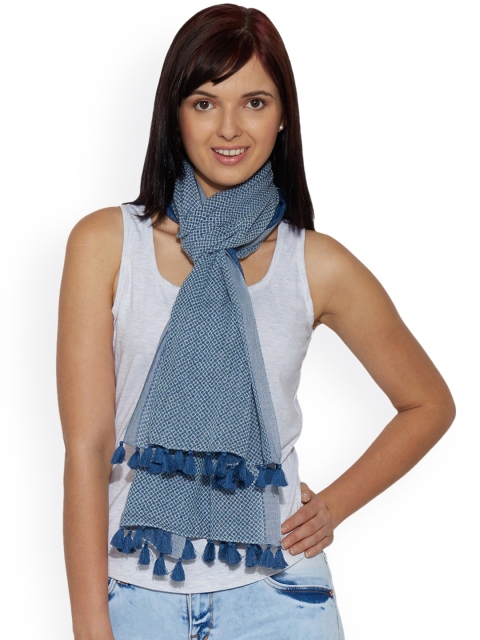 

Vozaf Women Blue & White Printed Stole