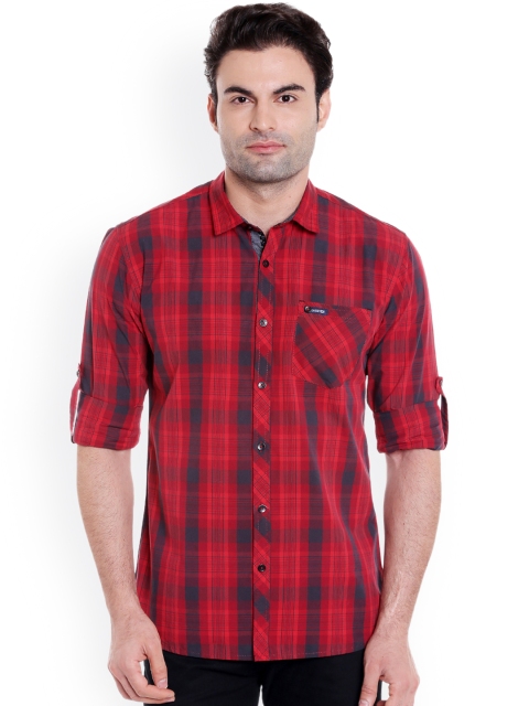 

L.A. SEVEN Men Red & Navy Semi Slim Fit Checked Casual Shirt