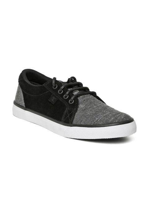 

DC Men Black Sneakers