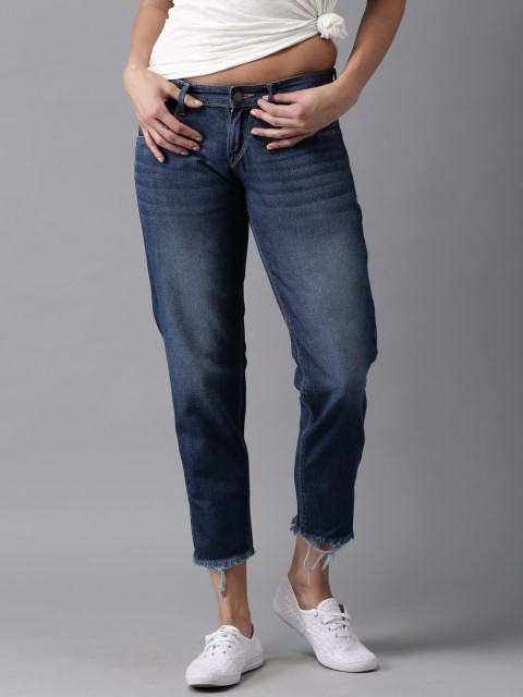 

HERE&NOW Women Blue Boyfriend Fit Mid-Rise Clean Look Cropped Jeans