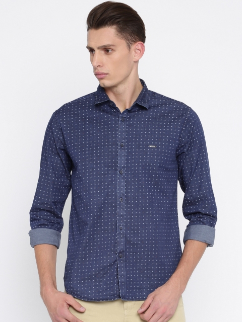 

V Dot Men Blue Slim Fit Printed Casual Shirt