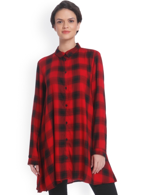 

ONLY Women Black & Red Boxy Checked Casual Shirt