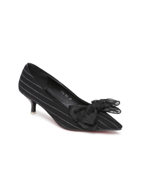 

red pout Women Black Striped Pumps