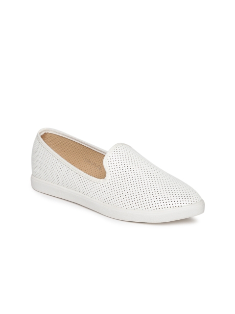 

red pout Women White Slip-Ons