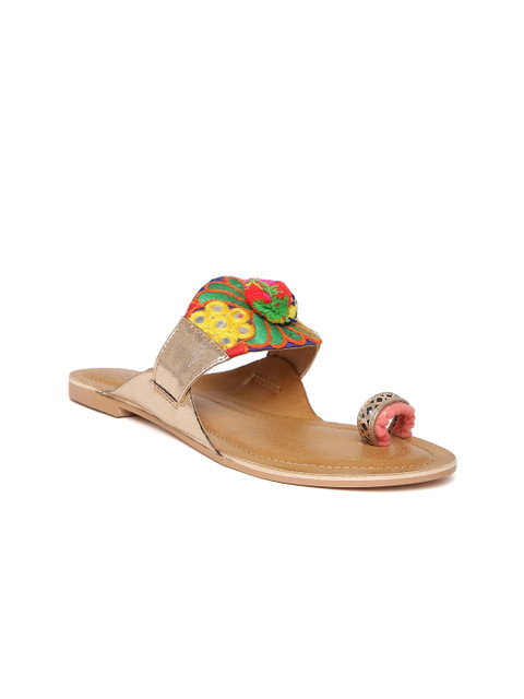 

Zebba Women Multicoloured Woven Leather Kolhapuris, Multi