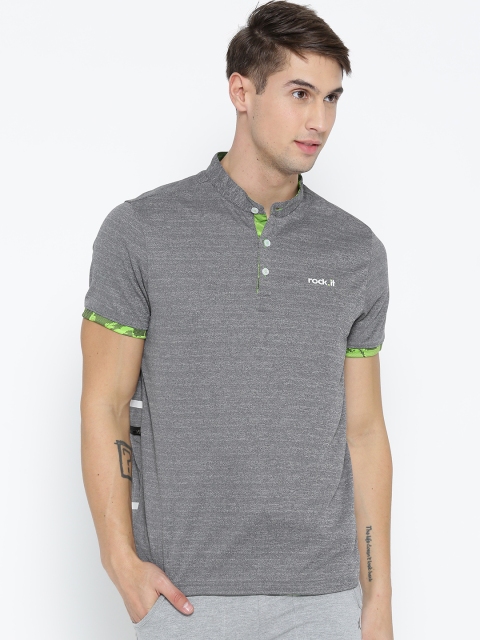 

rock.it Men Grey Solid Mandarin Collar T-shirt