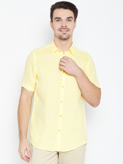 

Blackberrys Men Yellow Slim Fit Solid Casual Shirt