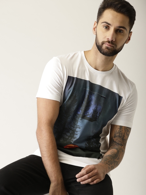 

United Colors of Benetton Men White Printed Round Neck T-shirt