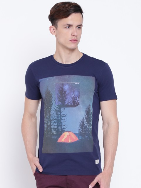 

United Colors of Benetton Men Blue Printed Round Neck T-shirt