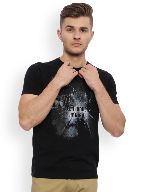 

Basics Men Black Solid Slim Fit T-shirt