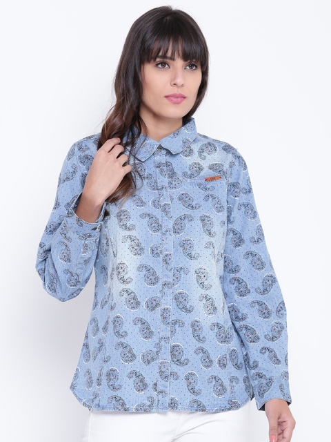 

OPt Women Blue Regular Fit Printed Chambray Casual Shirt