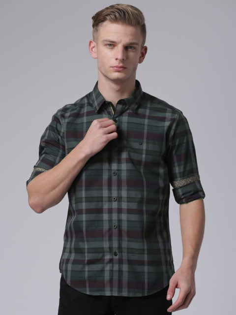 

True Blue Men Grey & Black Slim Fit Checked Casual Shirt