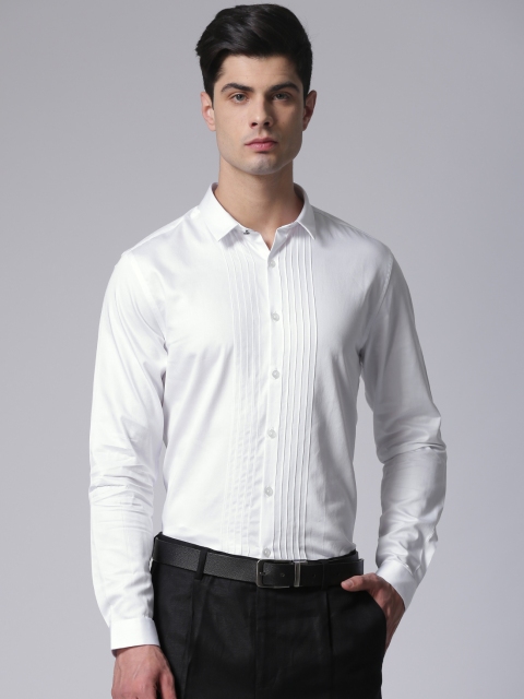 

True Blue Men White Slim Fit Solid Smart Casual Shirt