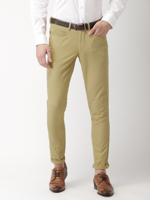 

INVICTUS Men Khaki Slim Fit Self-Design Regular Trousers